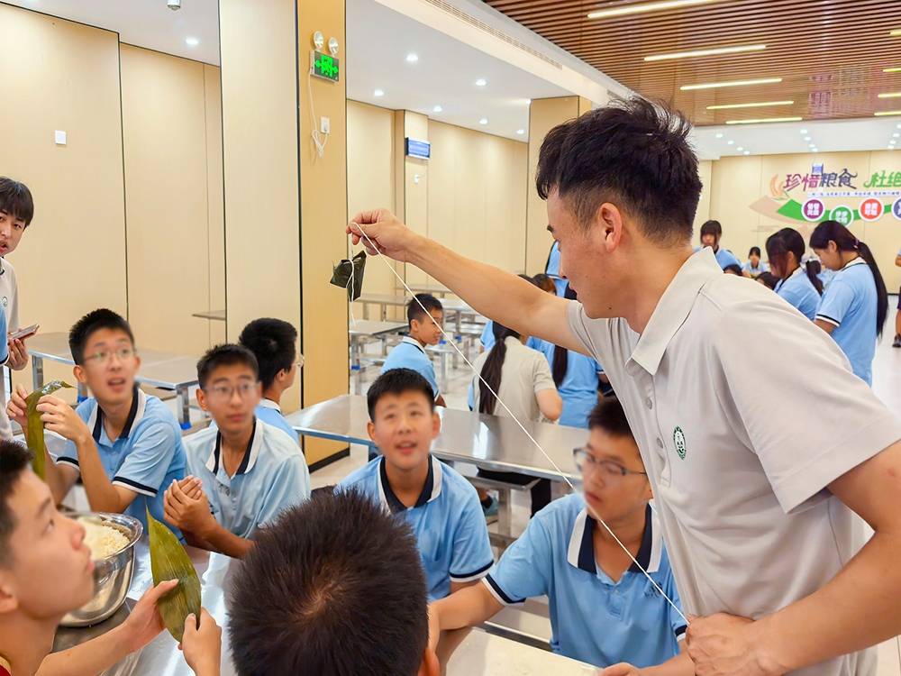 云浮青少年素质培育机构怎么选?本地寄宿成长学校推荐