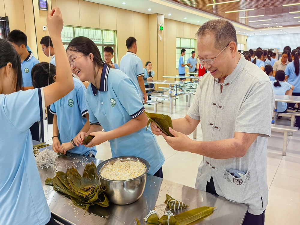 云浮有资质的叛逆少年改变学校联系方式